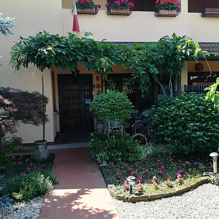 B&B L'Isola Di Casa Brembate Bagian luar foto