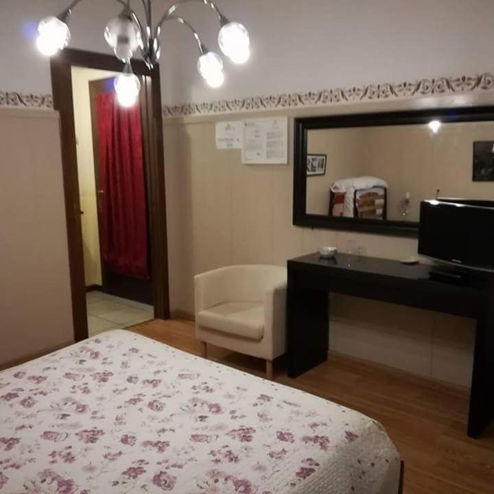 B&B L'Isola Di Casa Brembate Bagian luar foto